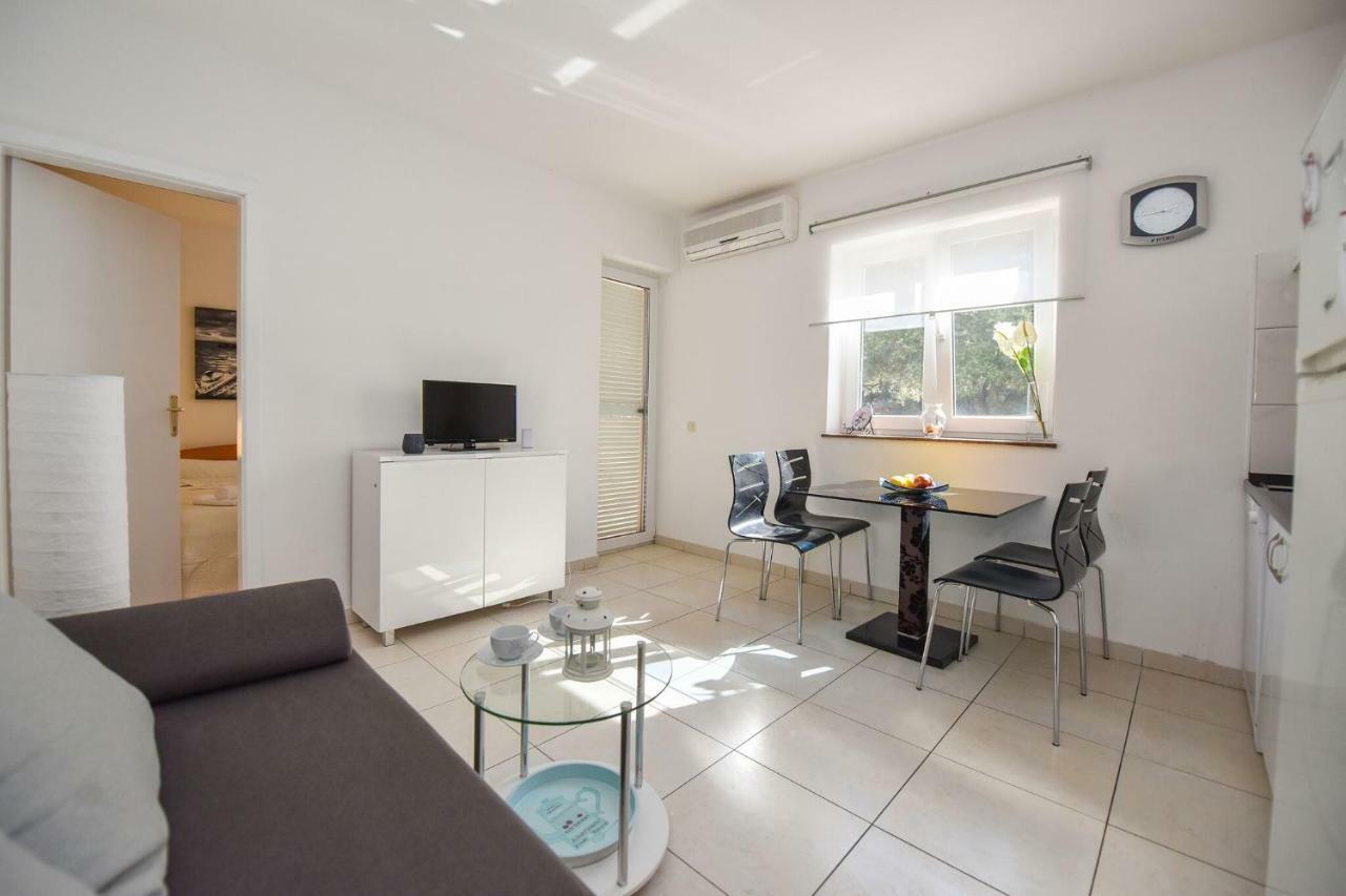 Vicy Apartment Novalja Extérieur photo